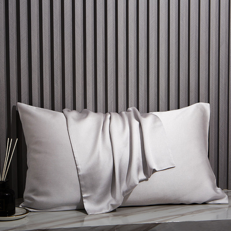 Satin Luxe Pillowcase – Mulberry-Inspired Comfort
