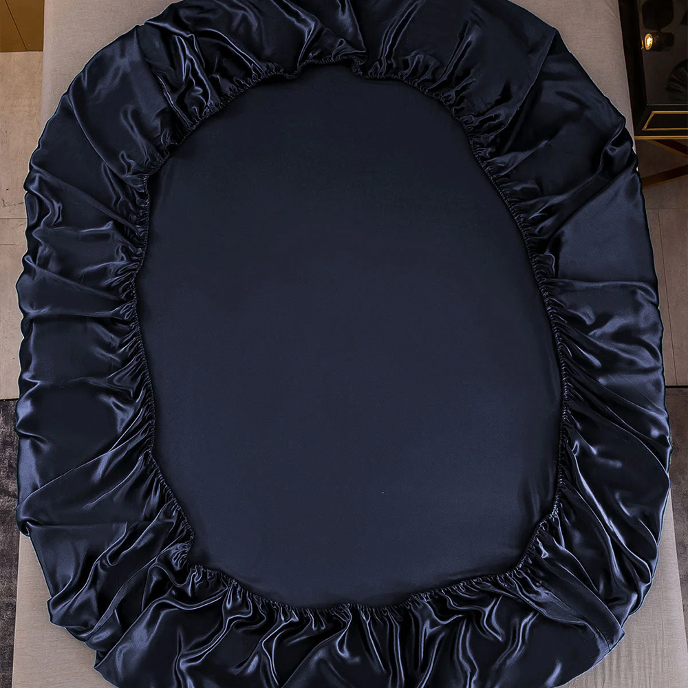 Satin Luxe Seamless Fitted Sheet – Mulberry-Inspired Feel