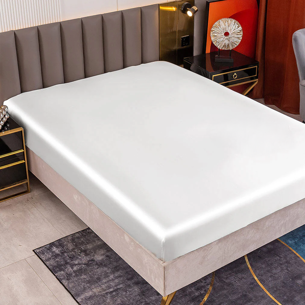 Satin Luxe Seamless Fitted Sheet – Mulberry-Inspired Feel