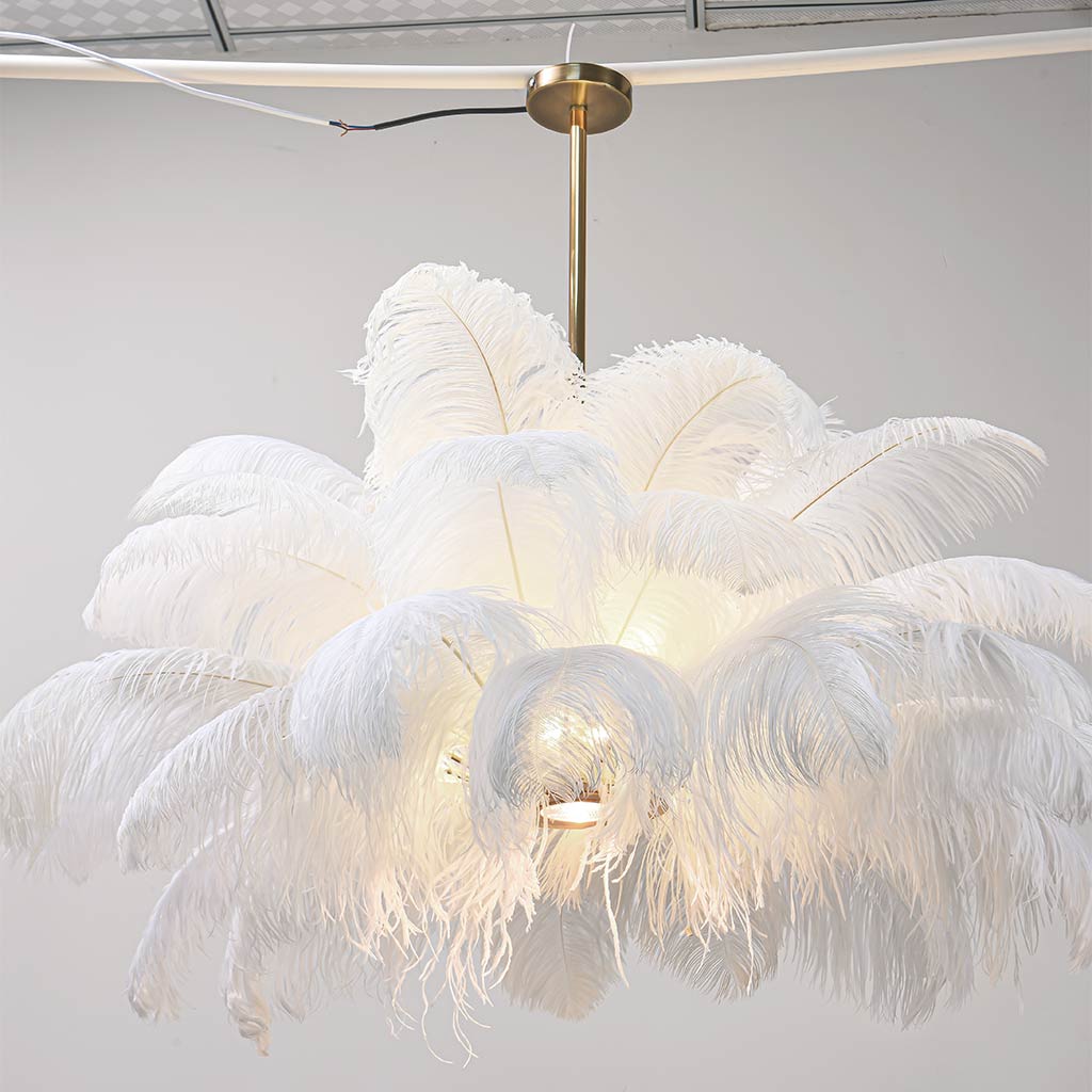 Feathra – Elegant Feather Ceiling Light