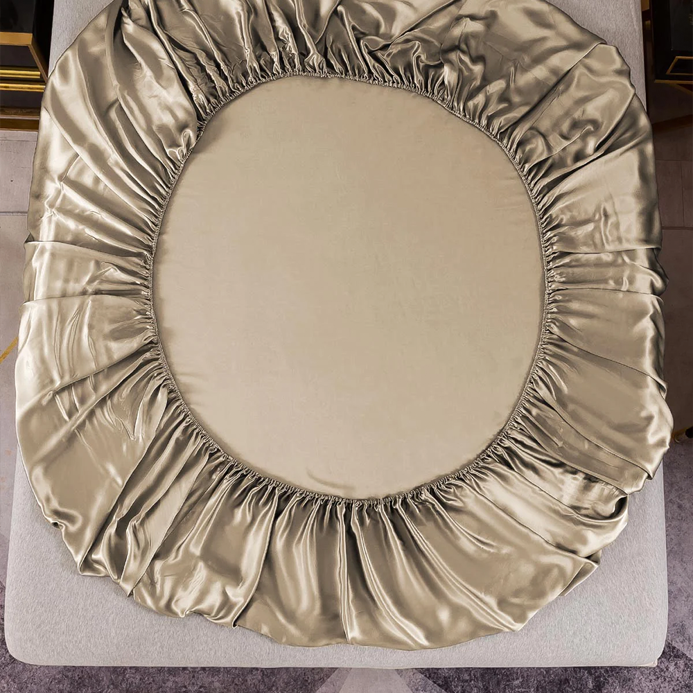 Satin Luxe Seamless Fitted Sheet – Mulberry-Inspired Feel