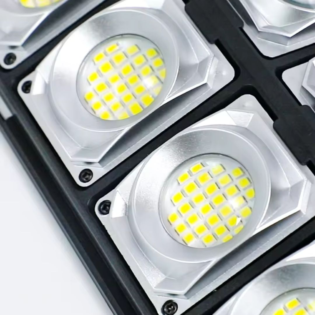 1000W Solar LED Street Light with 240 LEDs