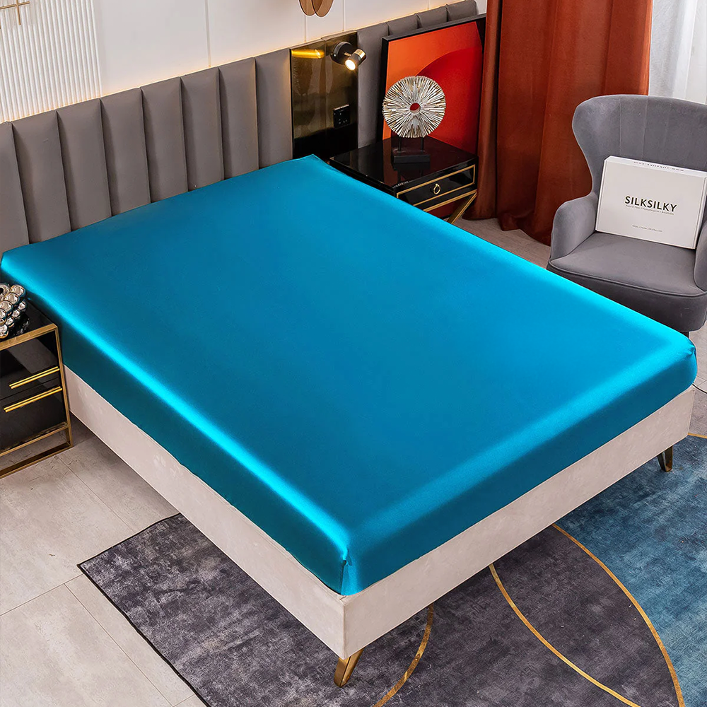 Satin Luxe Seamless Fitted Sheet – Mulberry-Inspired Feel