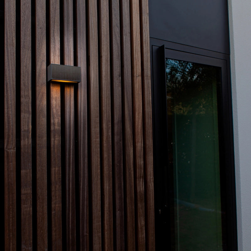 Nasus – Hybrid Solar LED Wall Light