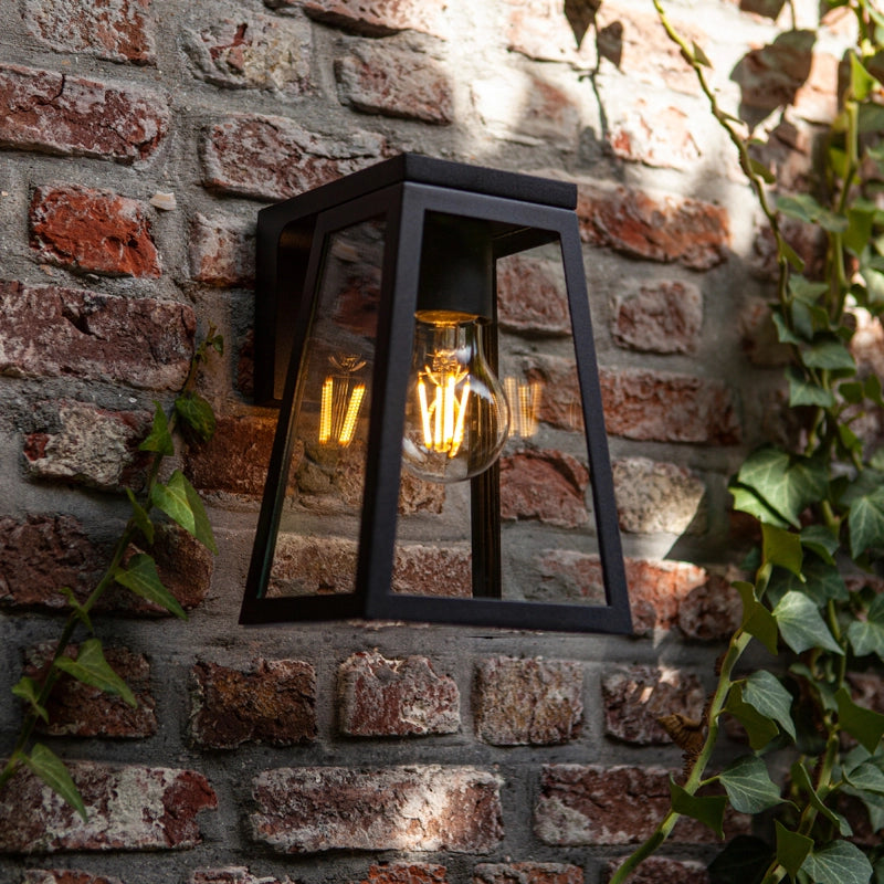 Galio – LED Solar Wall Lantern