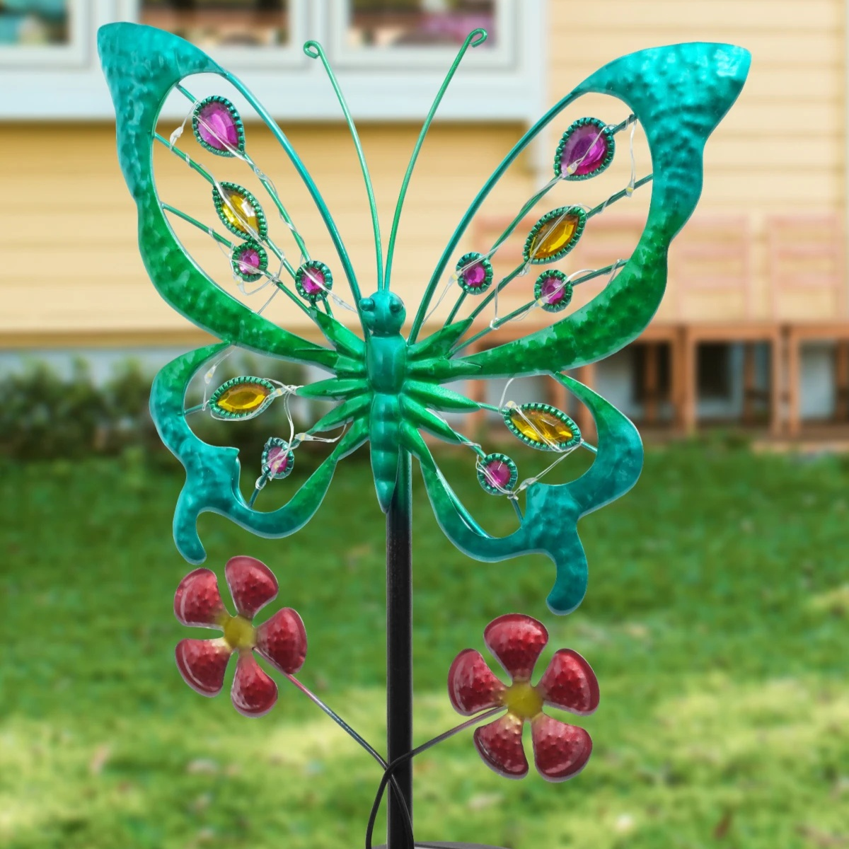 LunaWings – Colorful Solar Butterfly Garden Stake Light