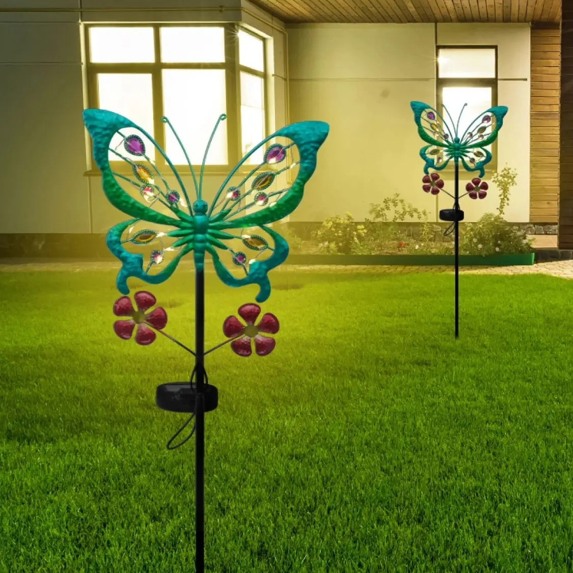 LunaWings – Colorful Solar Butterfly Garden Stake Light