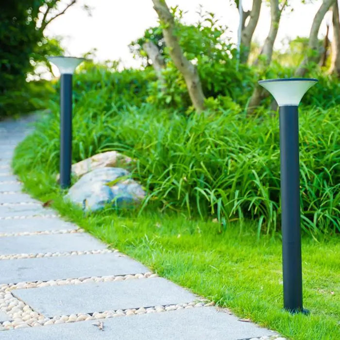 LumaBollard – Solar Aluminum Path Light