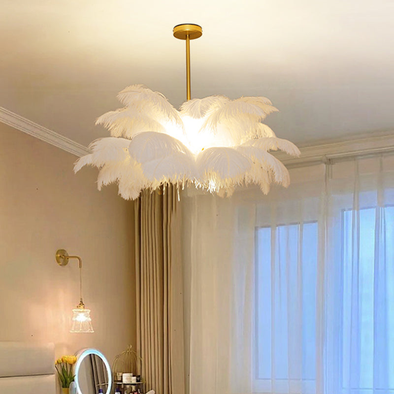 Feathra – Elegant Feather Ceiling Light