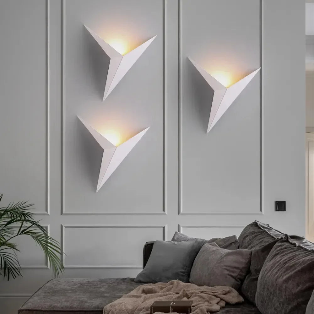 Vela - Minimalistic wall light