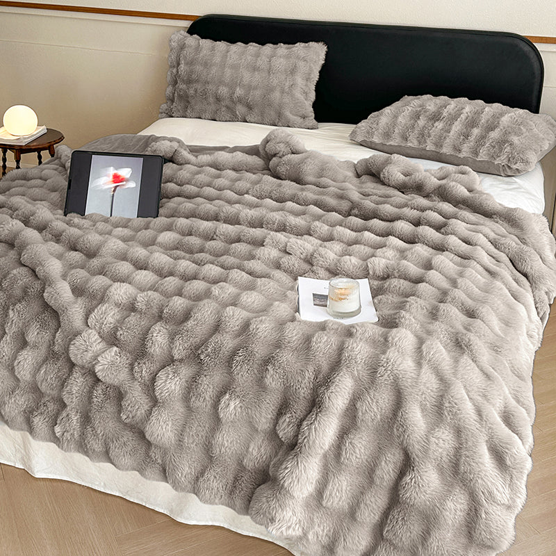 Velmorn - Plush Striped Cozy Blanket for Couch & Bed