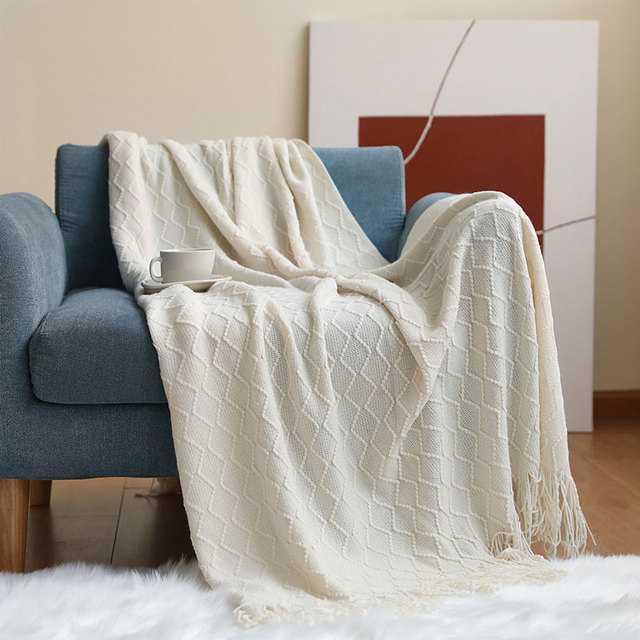 Brelia - Nordic Knit Blanket