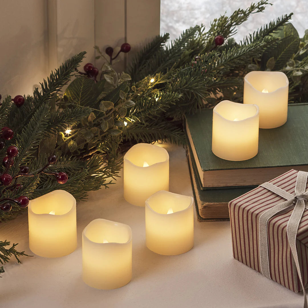 Set of 6 Short Wax Flameless Flickering LED Candles