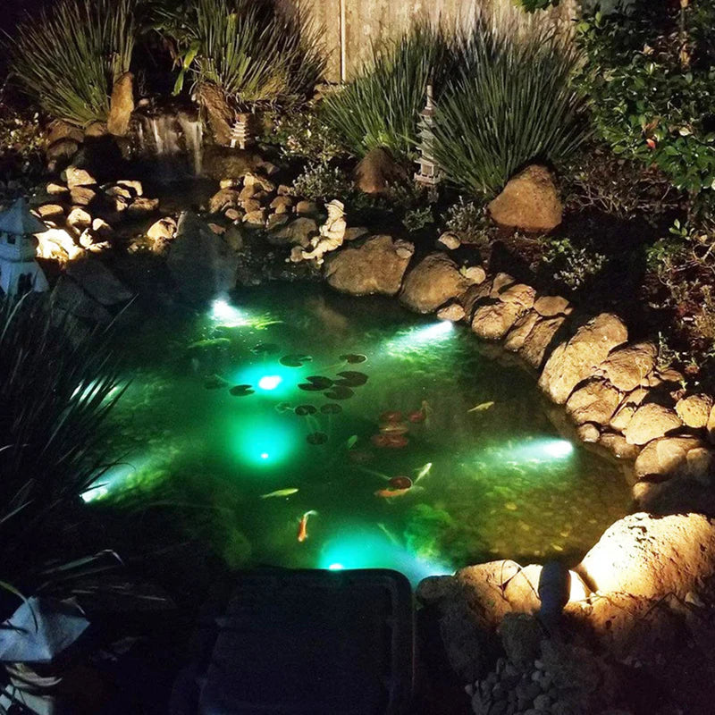 ColorWave™: luces solares RGB para estanques y piscinas