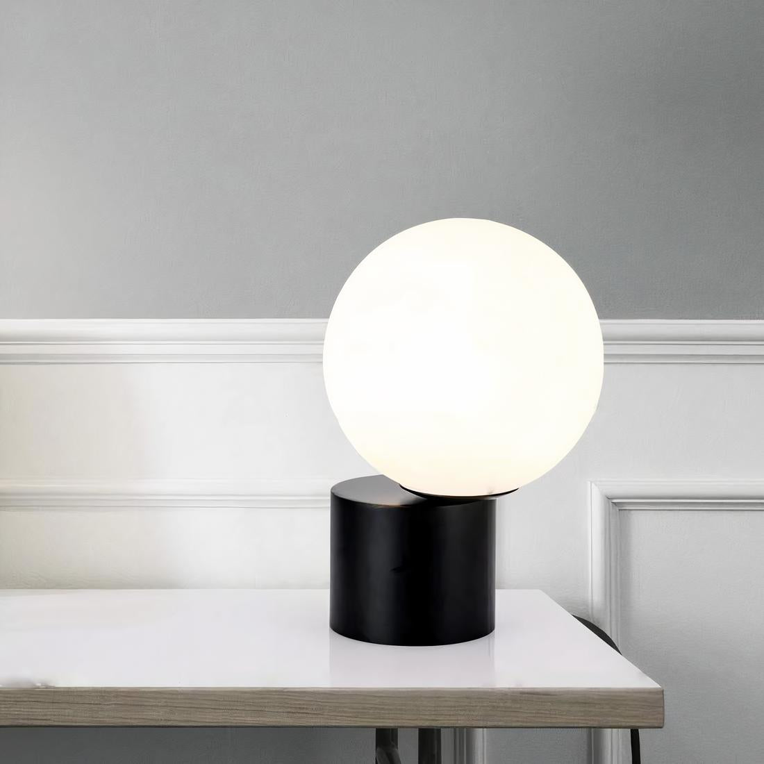 Latus - Nordic Glass Ball Table Lamp