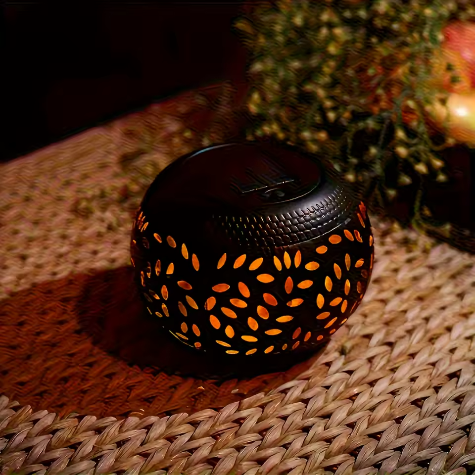 LumiBloom – Solar Powered Garden Flower Light